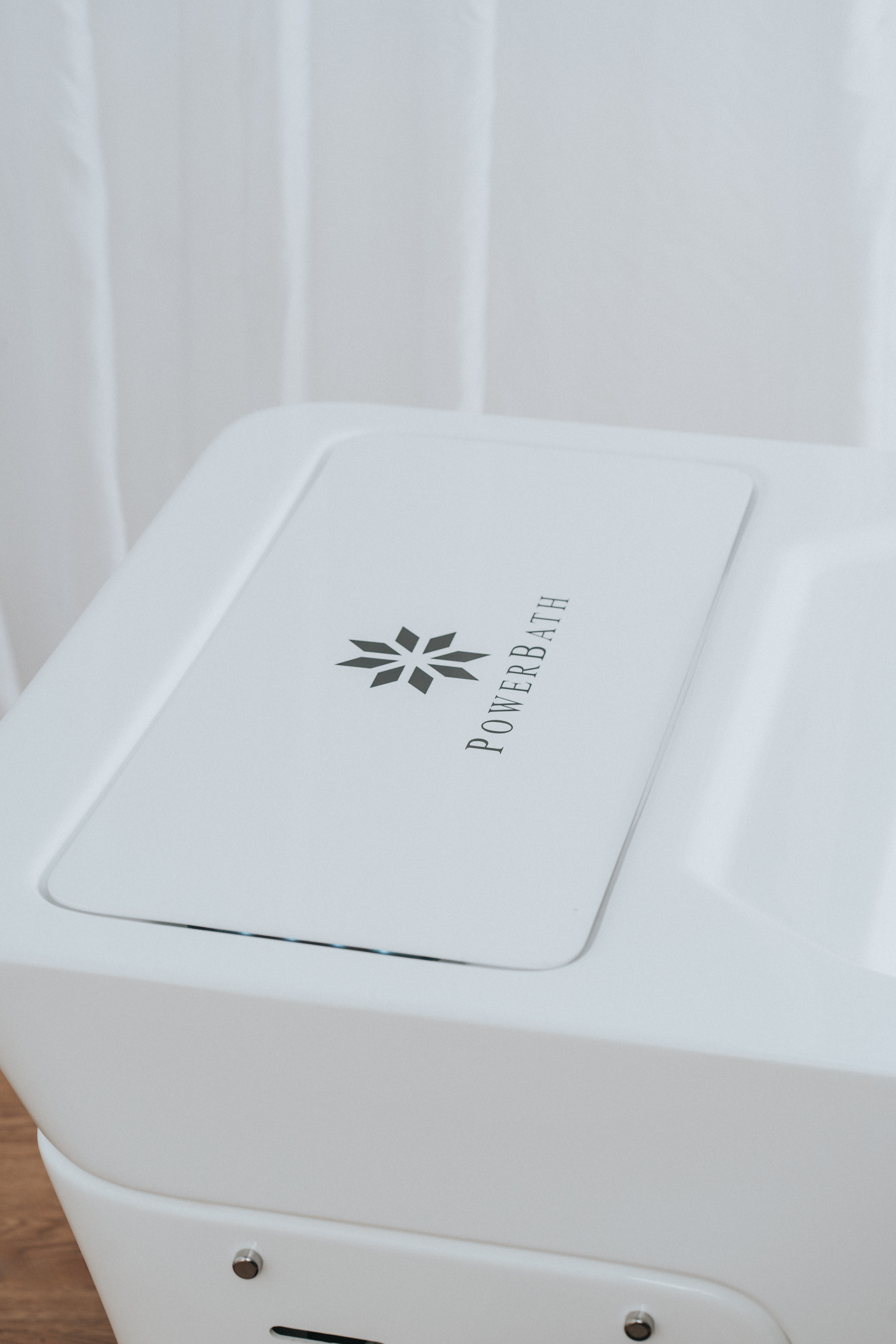 Luxurious Material Feel